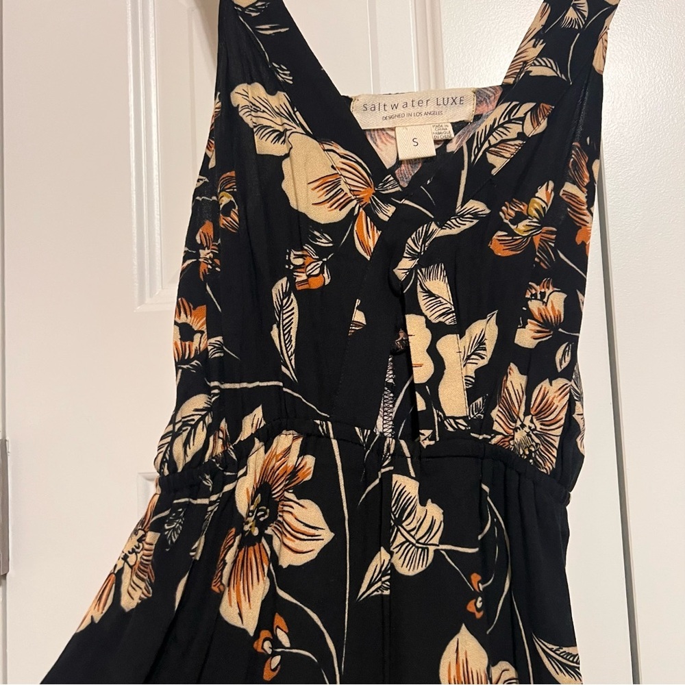 Saltwater LUXE Black Floral Cropped Jumpsuit - Picture 4 of 9